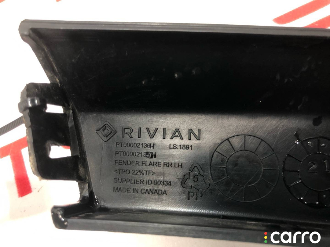 PT00002135-J, PT00002136H, PT0000213-J Молдинг крыла задний левый Rivian R1T 2022г. - фото №5