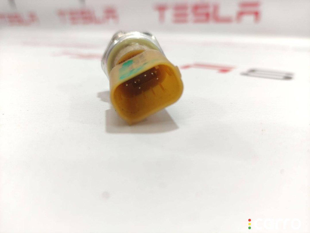 109215700F, 110861100A Датчик кондиционера Tesla Model 3 2019г. - фото №3