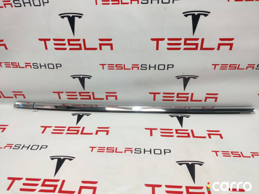 1032167-88-D, 1032175-00-C молдинг двери задней левой Tesla Model X 2019г. - фото №1