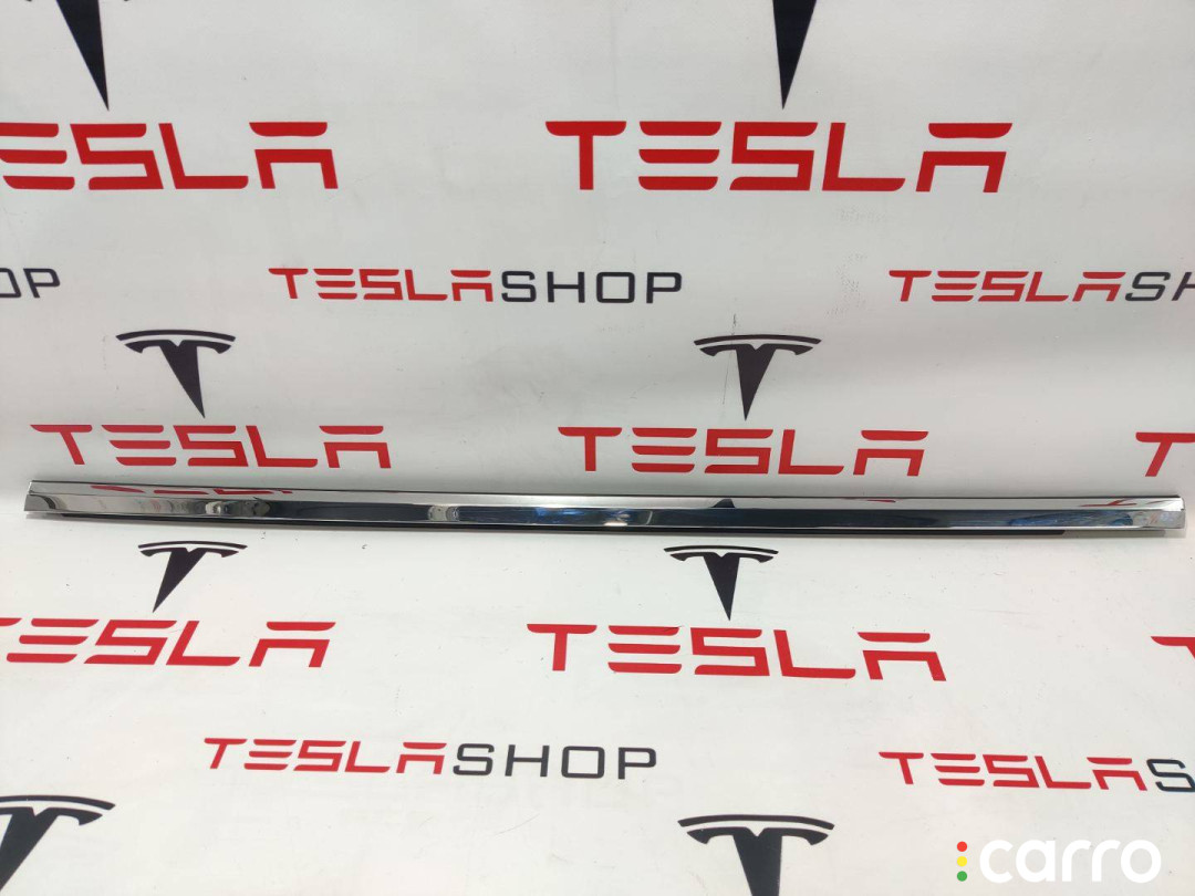 1032165-88-D, 1032173-00-D молдинг двери передней левой Tesla Model X 2019г. - фото №1