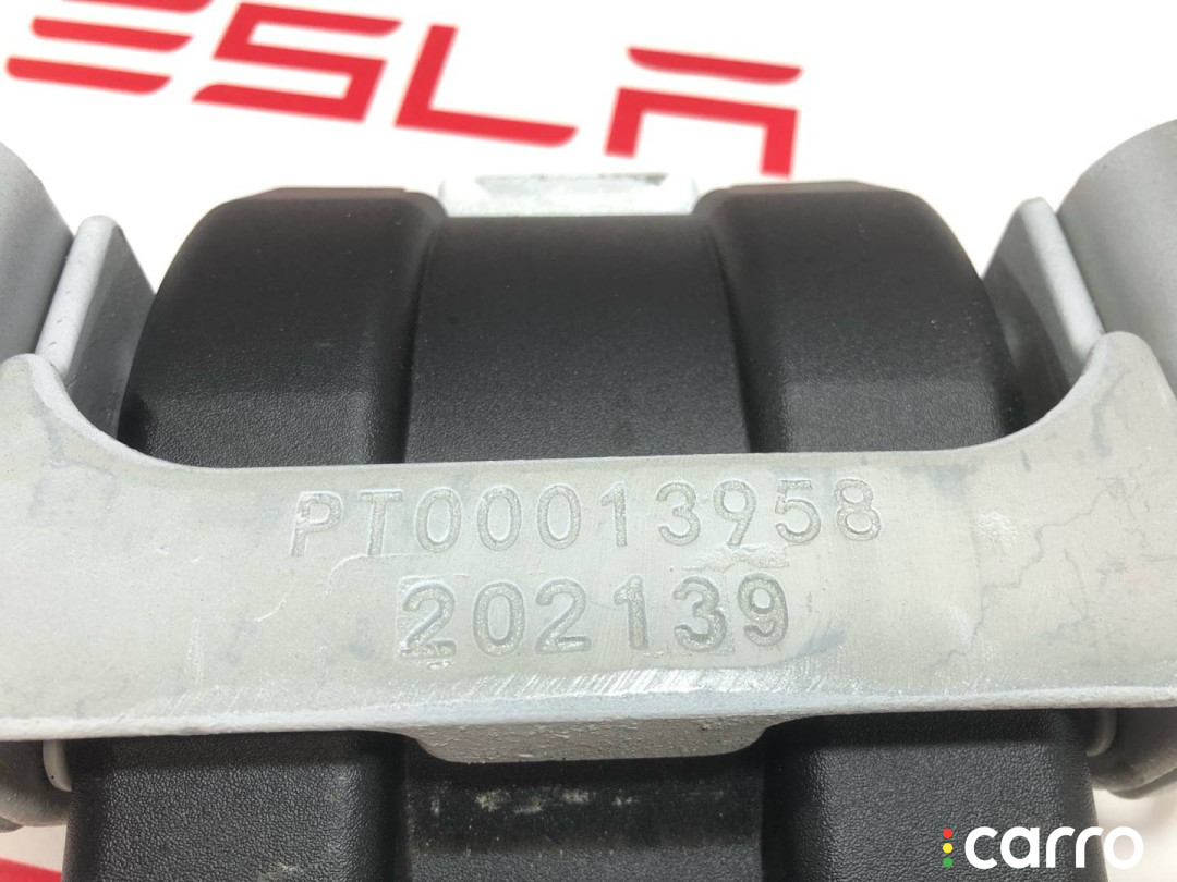 PT00013958, PT00016178 петля крышки багажника левая Rivian R1T 2022г. - фото №5
