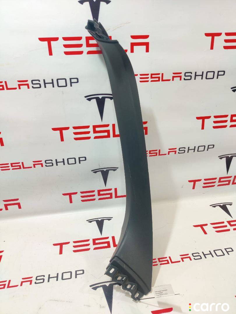1037902-00-E, 1037903-00-E, 1037903-50-E Накладка крышки багажника Tesla Model X 2019г. - фото №1