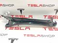 1037902-00-E, 1037903-00-E, 1037903-50-E Накладка крышки багажника Tesla Model X 2019г. - фото №3