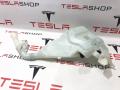 1005400-00-B бачок омывателя Tesla Model S 2015г. - фото №3