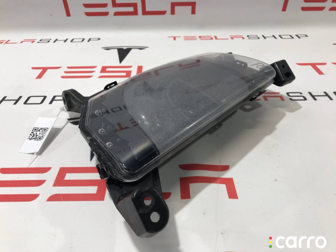 1005996-00-C, 1024017-00-C фара противотуманная правая Tesla Model S 2015г. - фото №3