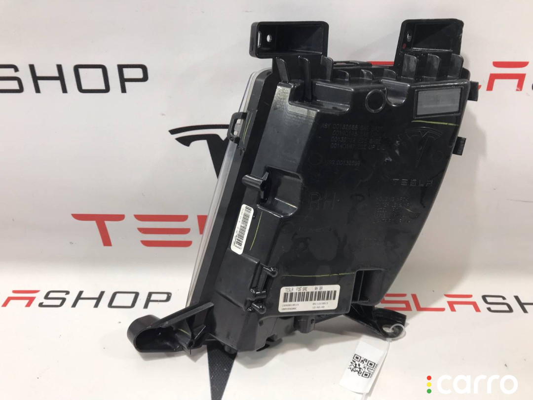 1005996-00-C, 1024017-00-C фара противотуманная правая Tesla Model S 2015г. - фото №4