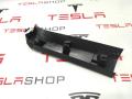1009234-00-I, 1009252-00-G Накладка крышки багажника Tesla Model S 2015г. - фото №2
