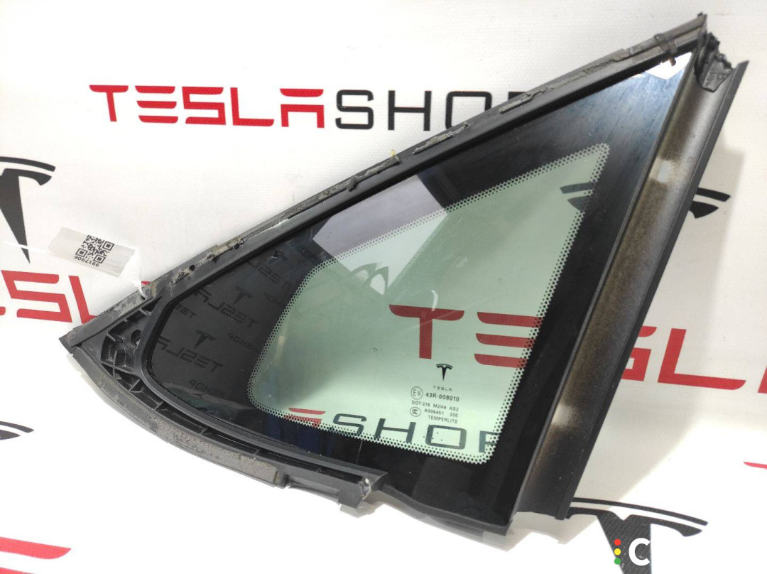 1051821-00-E стекло кузовное правое Tesla Model S 2015г. - фото №1