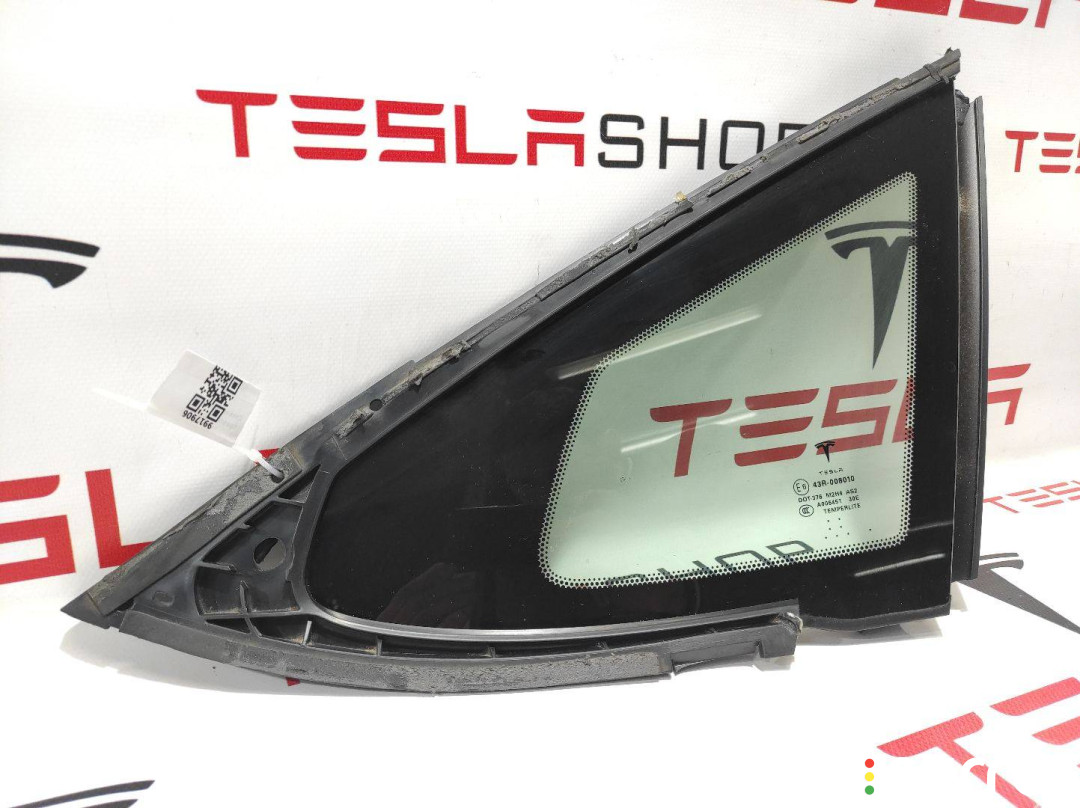 1051821-00-E стекло кузовное правое Tesla Model S 2015г. - фото №2