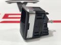 A2049058202, 1003749-00-B, 10075077, 10023290 кнопка стеклоподъемника Tesla Model S 2015г. - фото №5