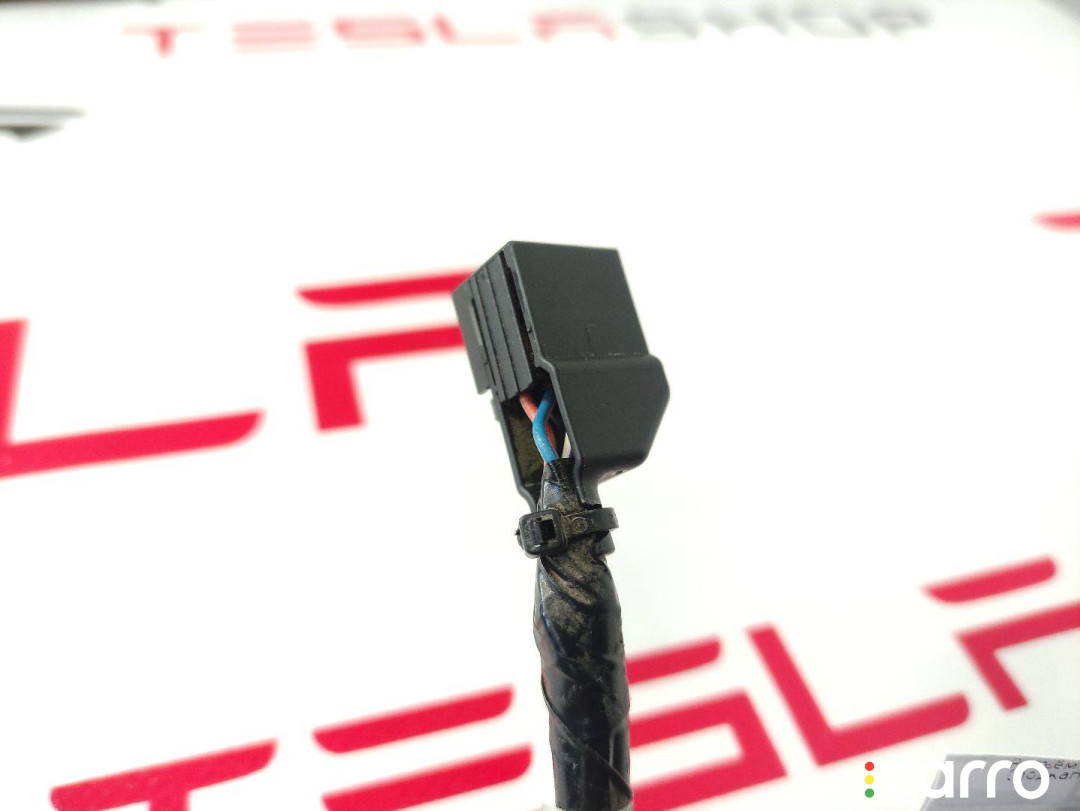 1031236-81-E разъем (фишка) проводки Tesla Model S - фото №2