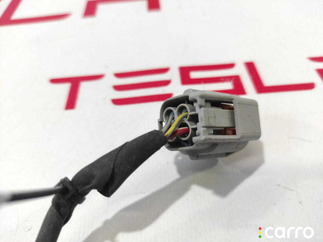 1031236-81-E разъем (фишка) проводки Tesla Model S - фото №2