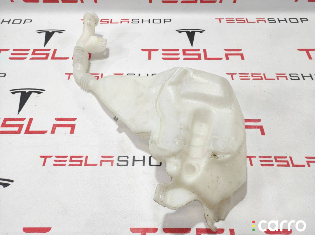 1005400-00-B бачок омывателя Tesla Model S 2015г. - фото №1