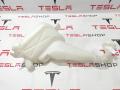 1005400-00-B бачок омывателя Tesla Model S 2015г. - фото №6