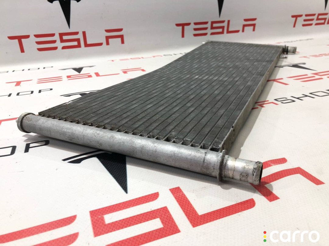 1048498-00-C радиатор основной Tesla Model X 2017г. - фото №3