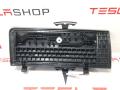1003327-00-A, 1007017-00-C крышка бардачка Tesla Model X 2017г. - фото №3