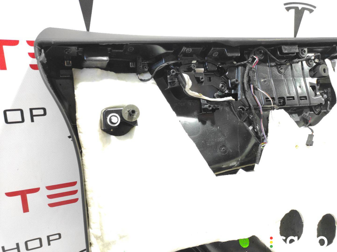 1055327-25-K обшивка двери передней левой Tesla Model X 2019г. - фото №7