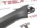 1037902-00-E Накладка крышки багажника Tesla Model X 2017г. - фото №2