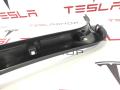 1037902-00-E Накладка крышки багажника Tesla Model X 2017г. - фото №5