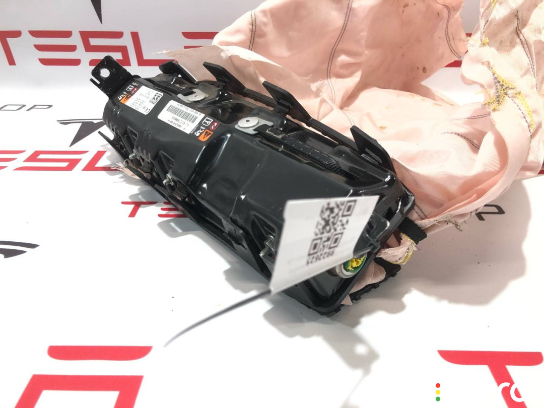 1005260-00-H Подушка безопасности пассажира Tesla Model X 2017г. - фото №3