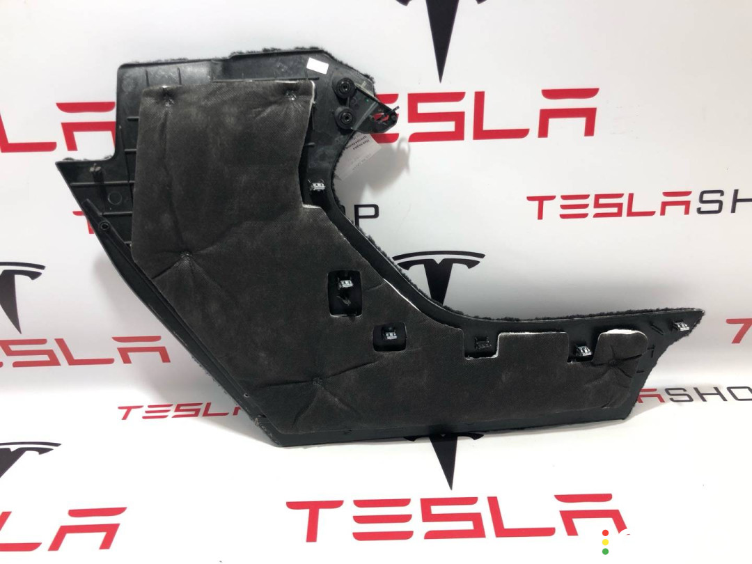 1035936-00-B Накладка центральной консоли Tesla Model X 2017г. - фото №3