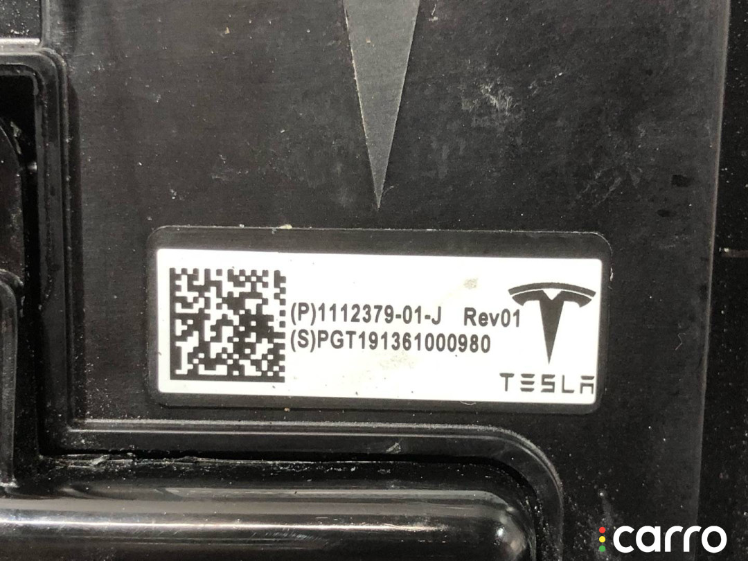 1112379-01-J, 1131021-00-A, 1135152-60-A блок предохранителей Tesla Model X 2019г. - фото №5