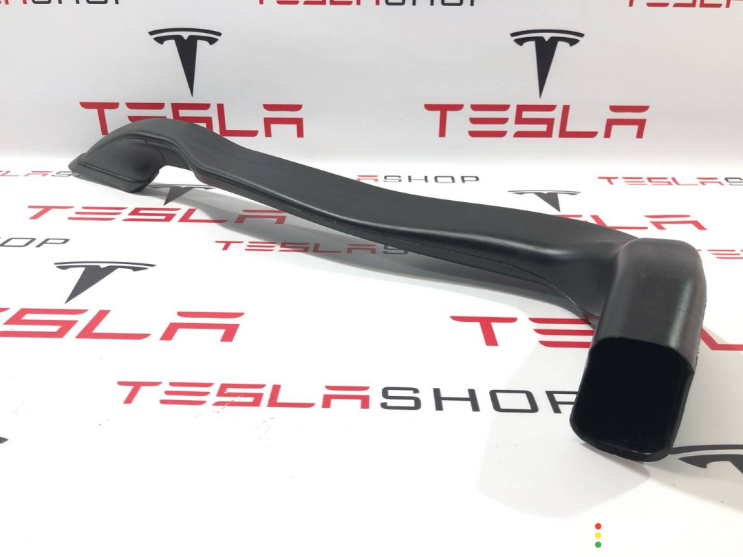 1064062-00-A, 1057205-00-A воздуховод Tesla Model X 2019г. - фото №3