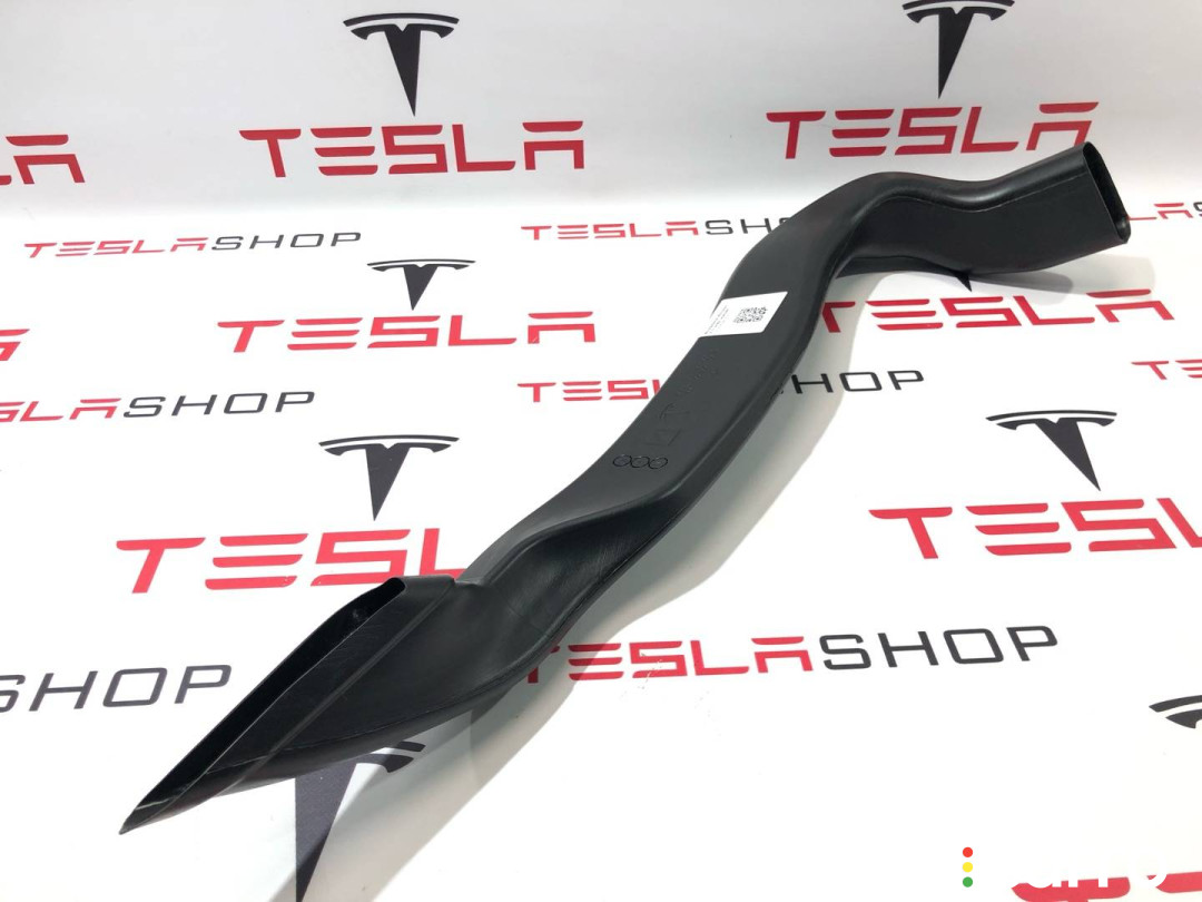 1064061-00-A, 1057205-00-A воздуховод Tesla Model X 2019г. - фото №1