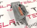 1047167-00-J, 1069434-SO-A, 1075349 кронштейн двигателя передний правый Tesla Model X 2019г. - фото №2