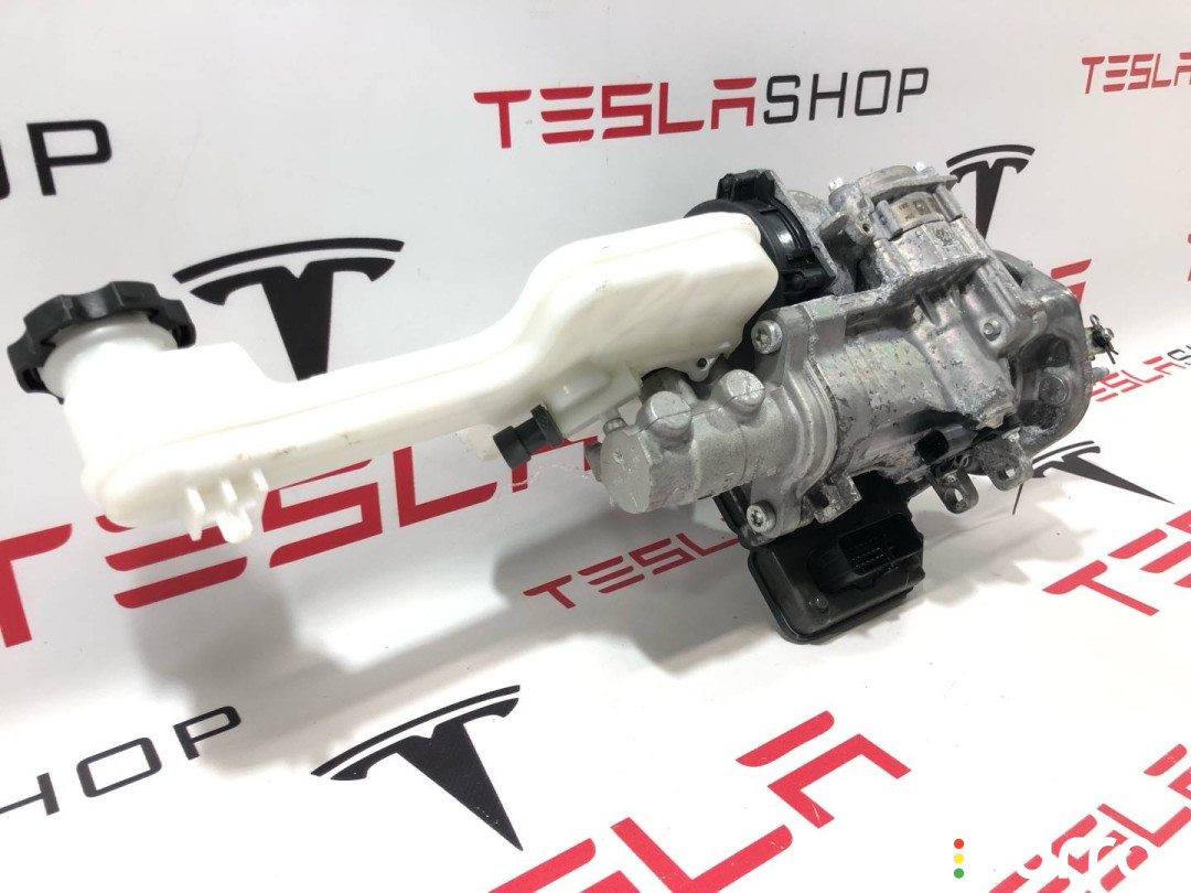 1045523-00-C цилиндр тормозной главный Tesla Model X 2019г. - фото №4
