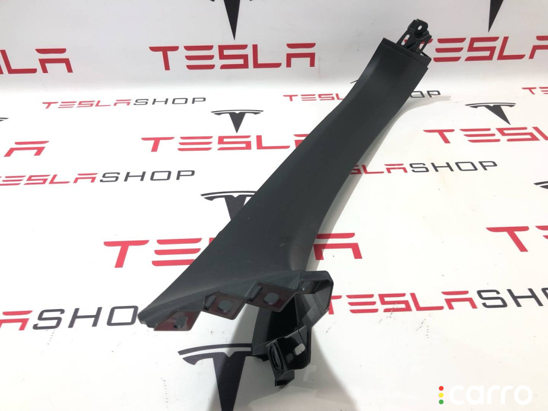 1037904-00-E Накладка крышки багажника Tesla Model X 2019г. - фото №2