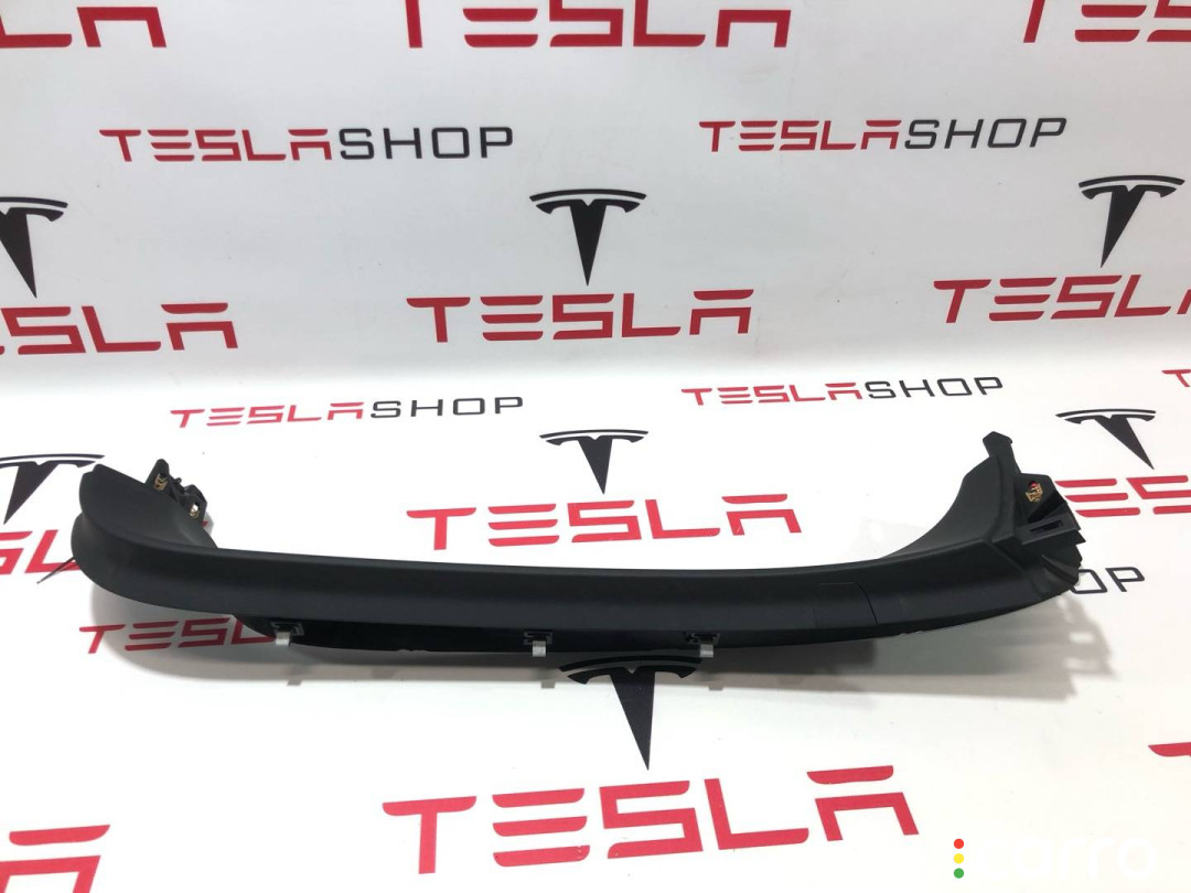 1037902-00-E Накладка крышки багажника Tesla Model X 2019г. - фото №3