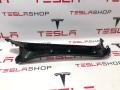 1037902-00-E Накладка крышки багажника Tesla Model X 2019г. - фото №4