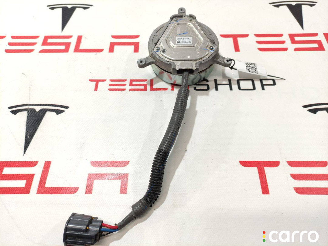 KD954003 ДВИГАТЕЛЬ ВЕНТИЛЯТОРА РАДИАТОРА Tesla Model 3 - фото №1