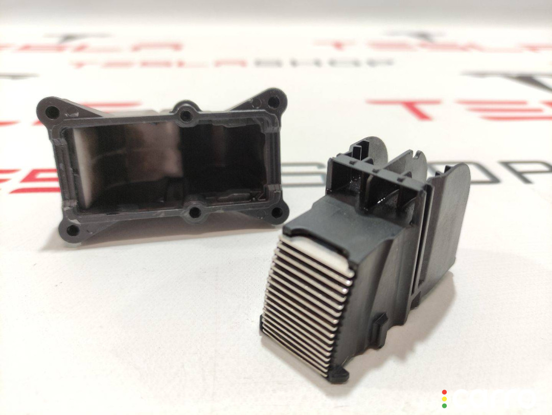 1064689-00-J, 1095154-00-C, 1095158-00-C пиропатрон основной батареи Tesla Model 3 2021г. - фото №4