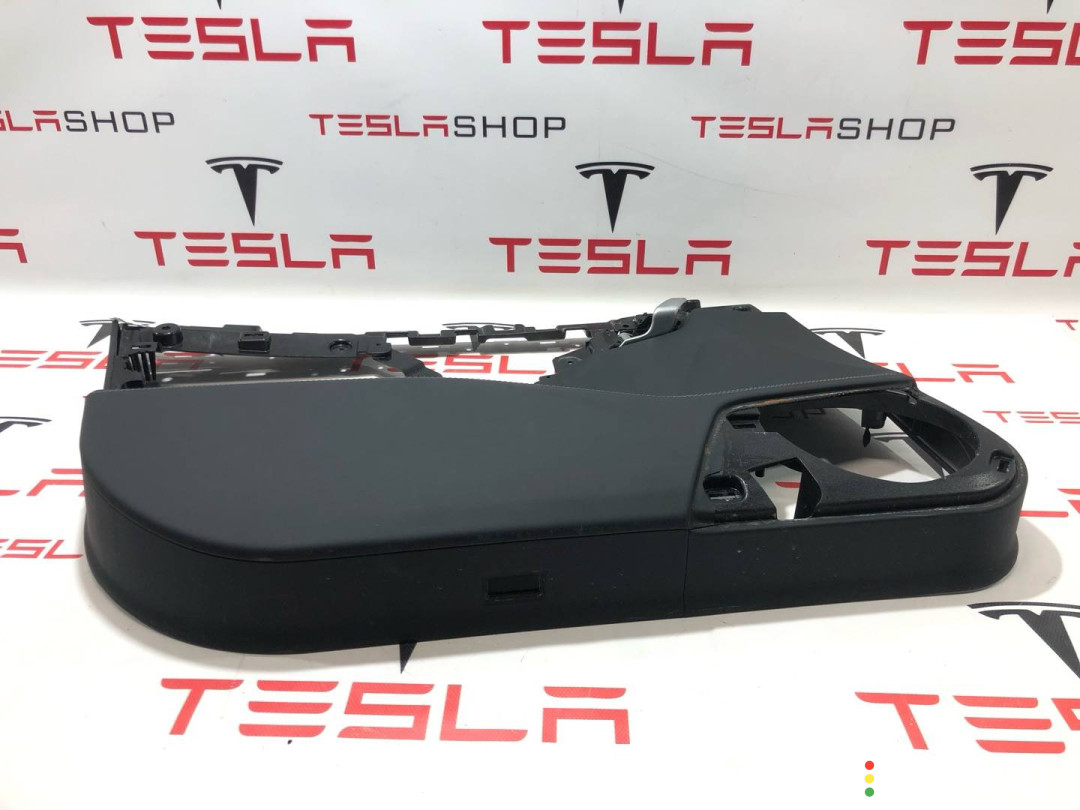 6006071-22-I обшивка двери передней левой Tesla Model S 2019г. - фото №2