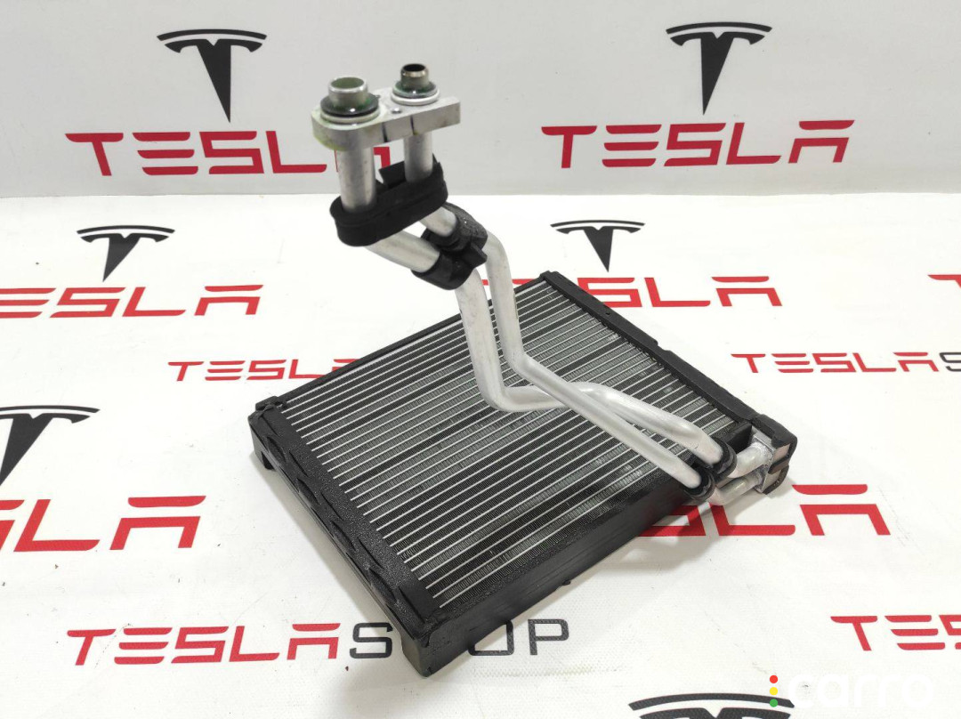 1099999-00-I, T74854B, T86957B радиатор отопителя (печки) Tesla Model 3 2020г. - фото №1