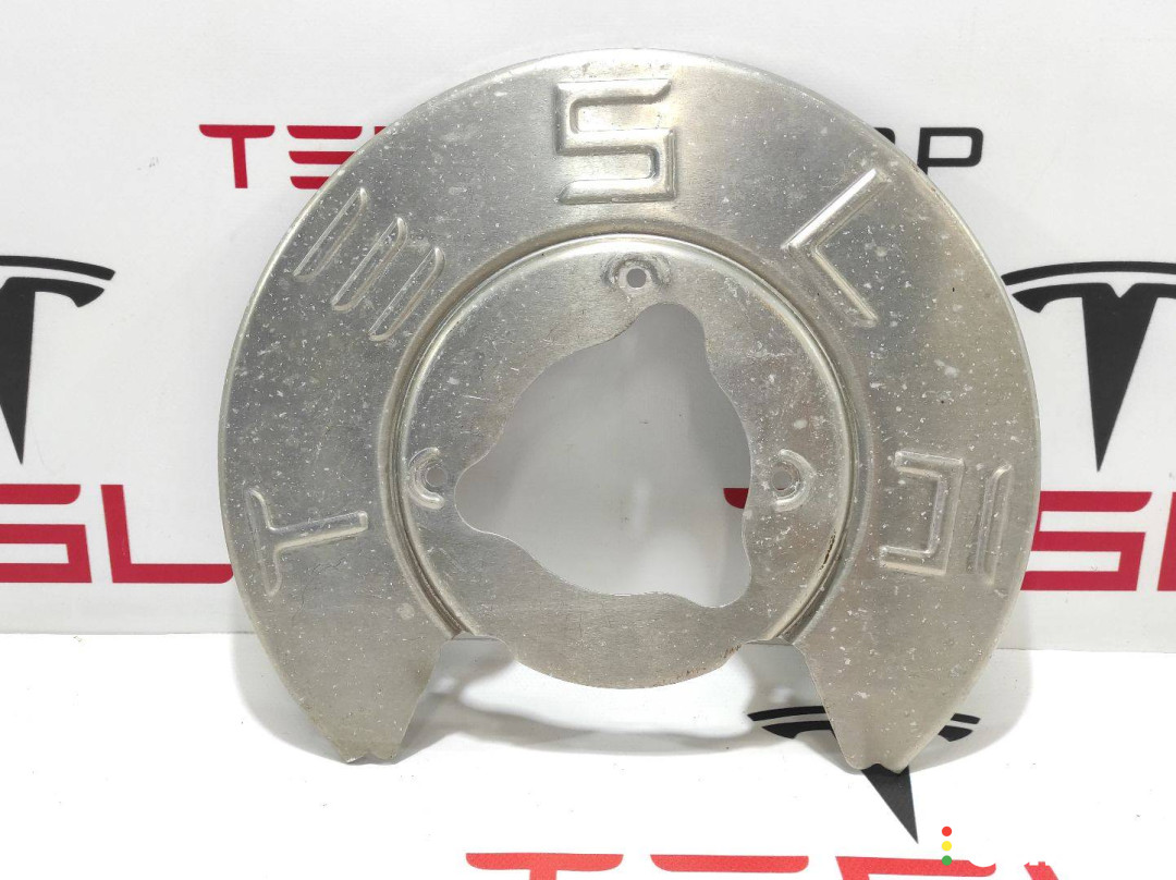 1044665-00-C Кожух тормозного диска Tesla Model 3 2020г. - фото №2