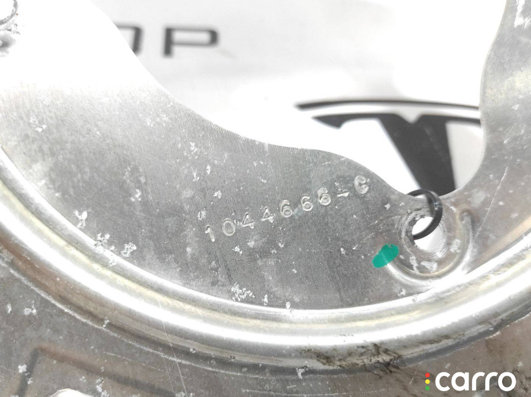 1044666-00-C Кожух тормозного диска Tesla Model 3 2020г. - фото №3
