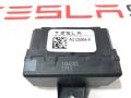 1012077-00-A, AG126954-A блок управления подогревом сидений Tesla Model S 2016г. - фото №2