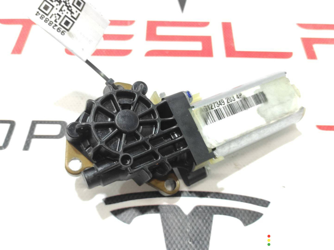 1013111-00-A, 6004RA3203 Электропривод сидения Tesla Model S 2016г. - фото №4