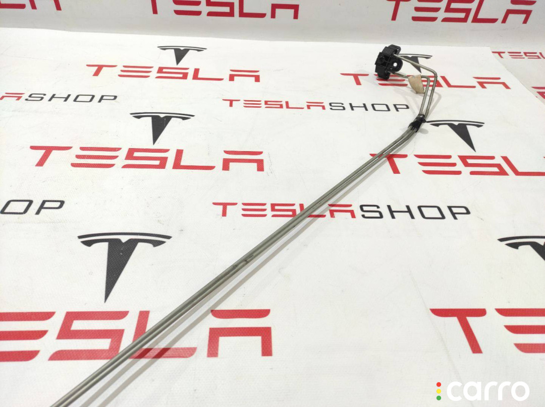 1044713-00-D трубка тормозная Tesla Model 3 2020г. - фото №1