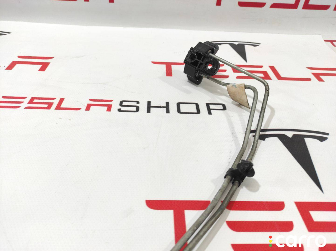 1044713-00-D трубка тормозная Tesla Model 3 2020г. - фото №2