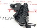 6002TM0541, 1453375-00-A, 245.461-51 крепление фары (кронштейн фары) левой Tesla Model 3 - фото №2
