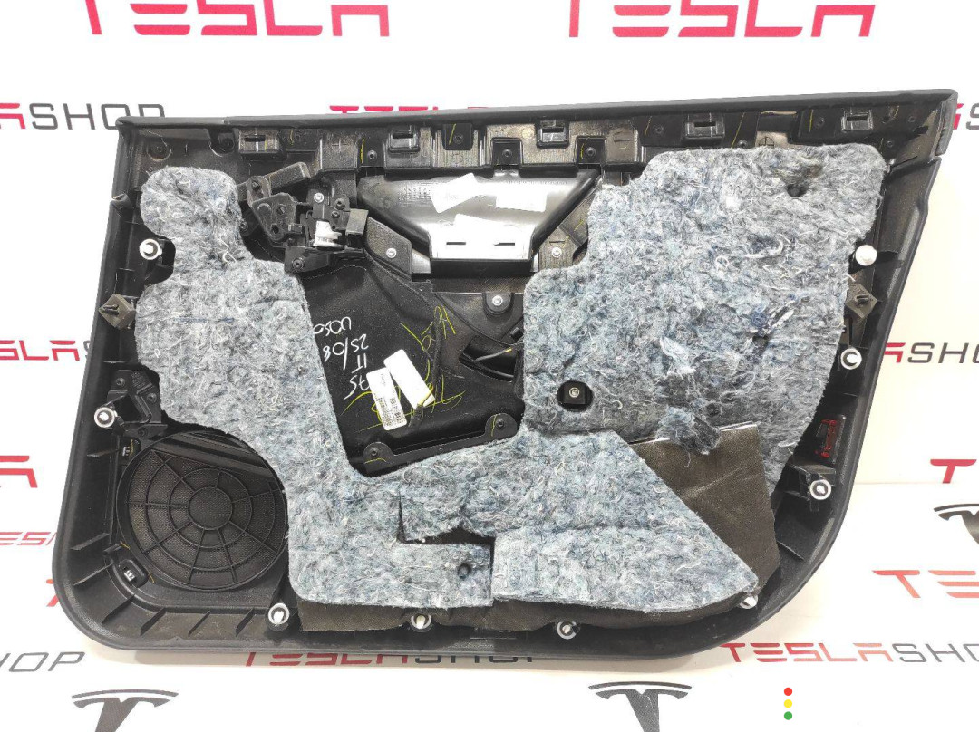 6006071-54-N обшивка двери передней левой Tesla Model S 2018г. - фото №6
