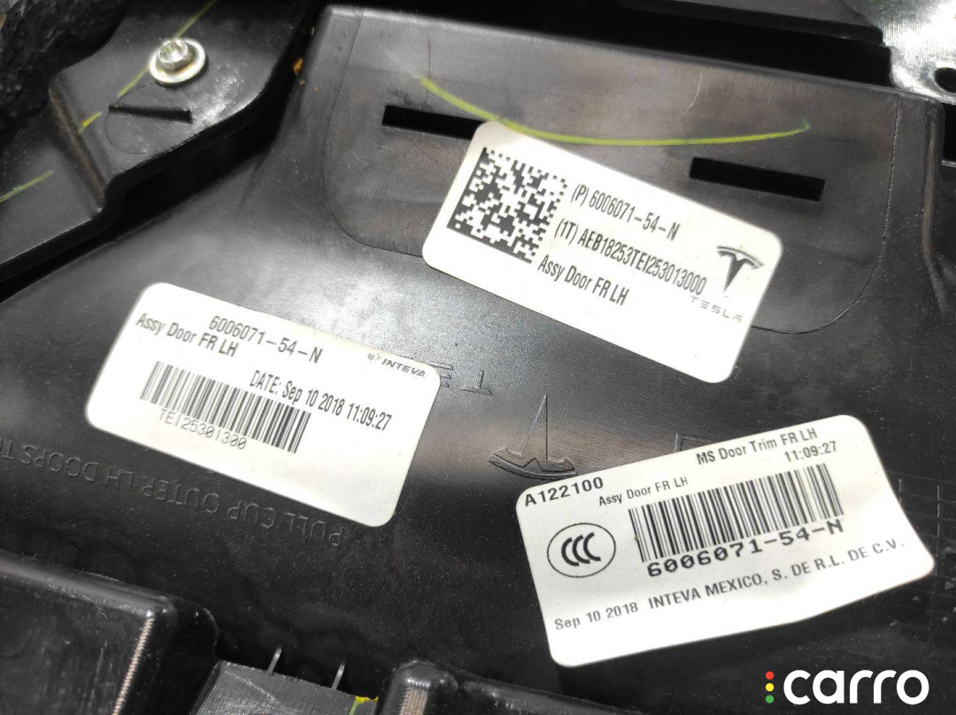 6006071-54-N обшивка двери передней левой Tesla Model S 2018г. - фото №7