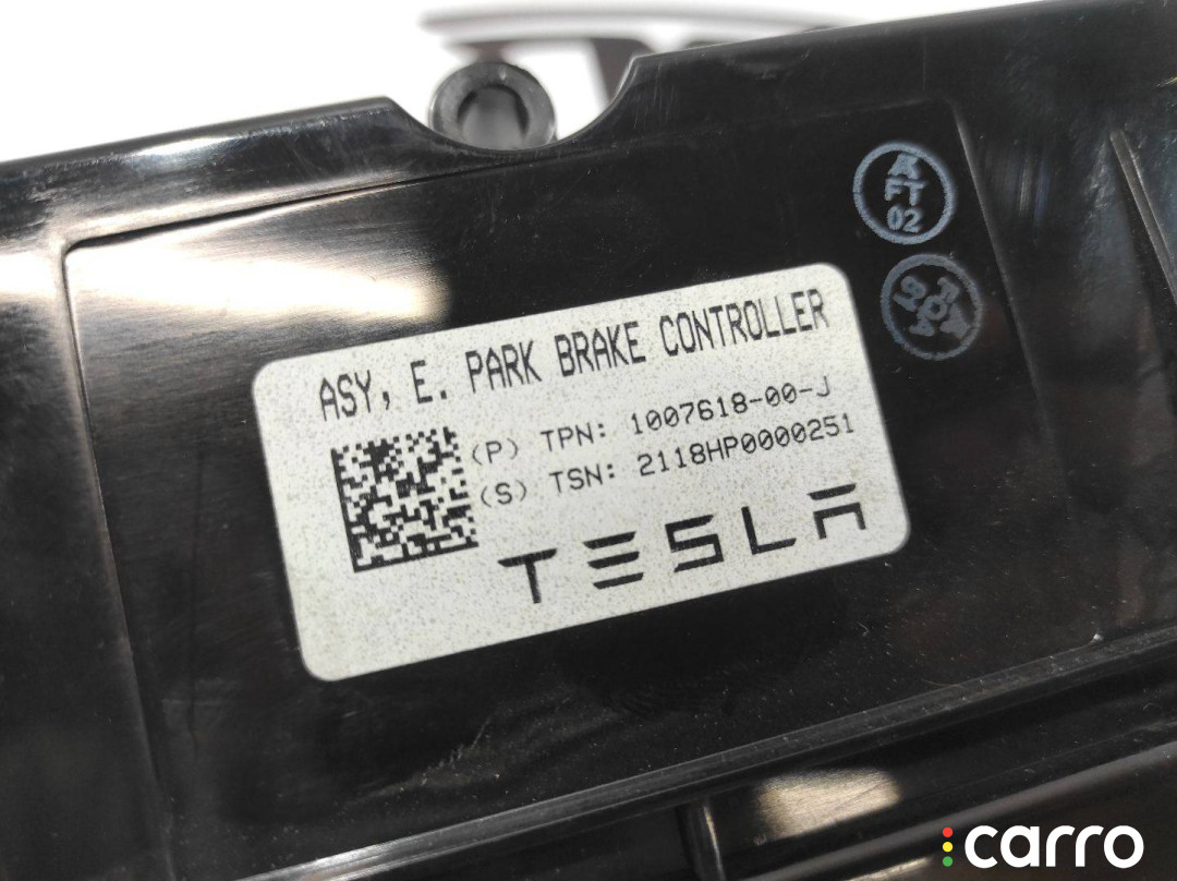 1007618-00-J ЭБУ электронного стояночного тормоза Tesla Model X 2018г. - фото №3