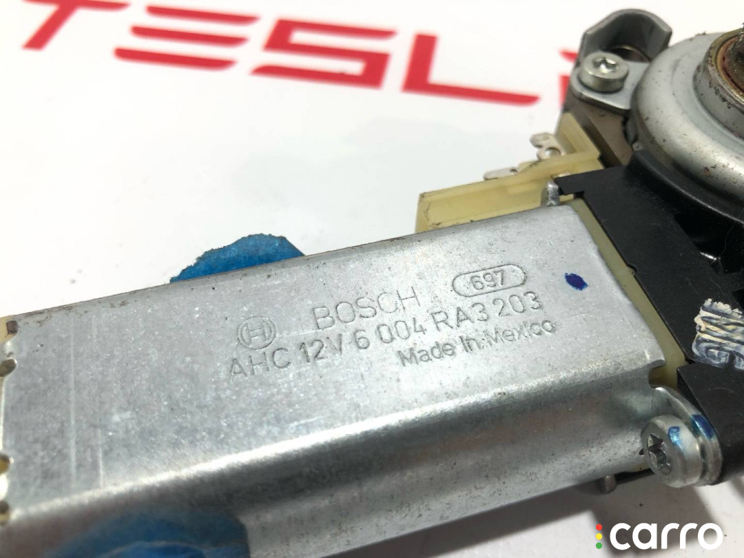 1013111-00-A, 6004RA3203 Электропривод сидения Tesla Model S 2019г. - фото №3
