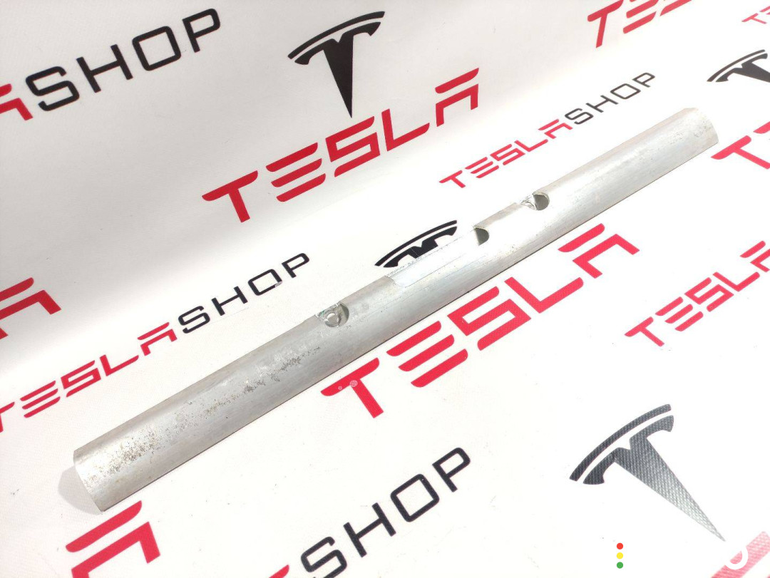 6007042-00-E Усилитель подрамника Tesla Model S 2015г. - фото №1