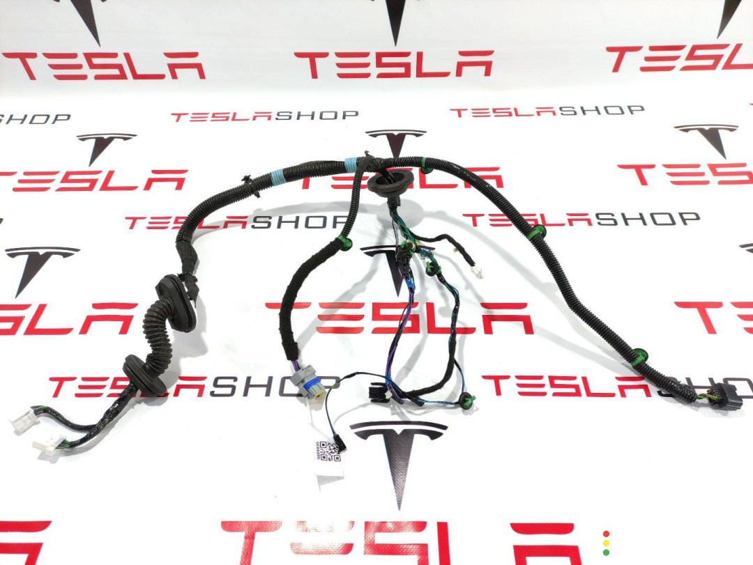 1004426-00-H Электропроводка двери Tesla Model S 2015г. - фото №1